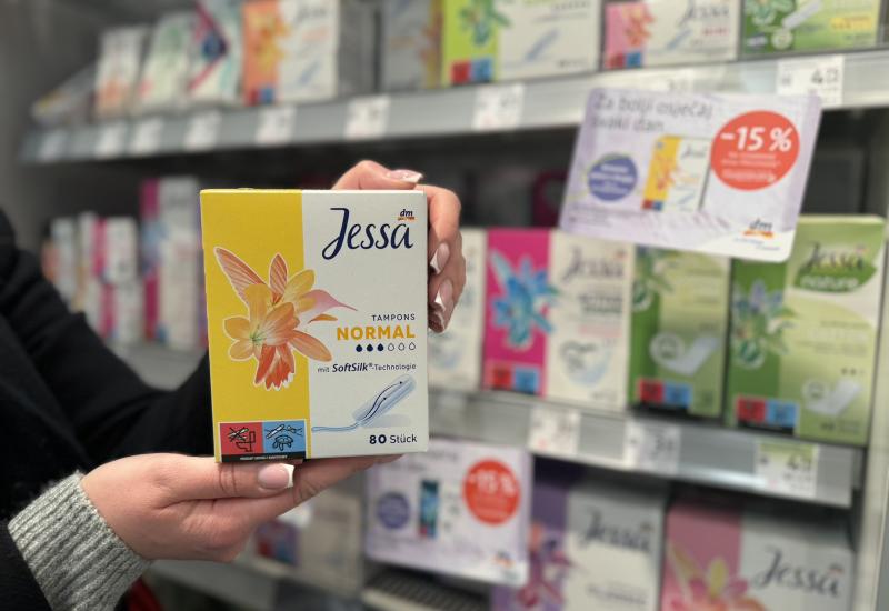 Dm smanjuje cijene higijenskih proizvoda Jessa za 15%